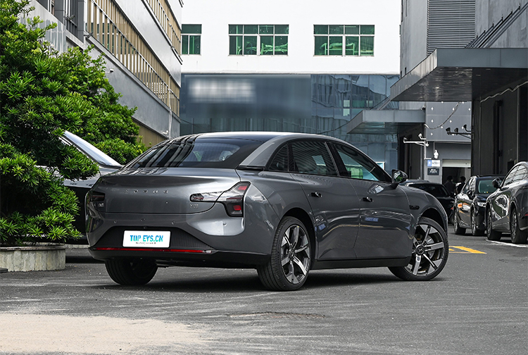 Maximum range of 620km Xpeng MONA M03 opens for booking